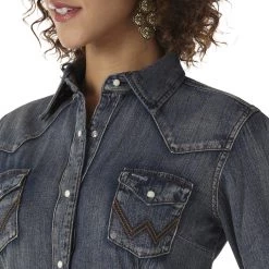 Wrangler Ladies Snap Shirt -Clothing & Footwear Sales sftp a s assets20210921000000175
