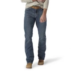 Wrangler Men's Retro Relaxed Fit Boot Cut Jeans